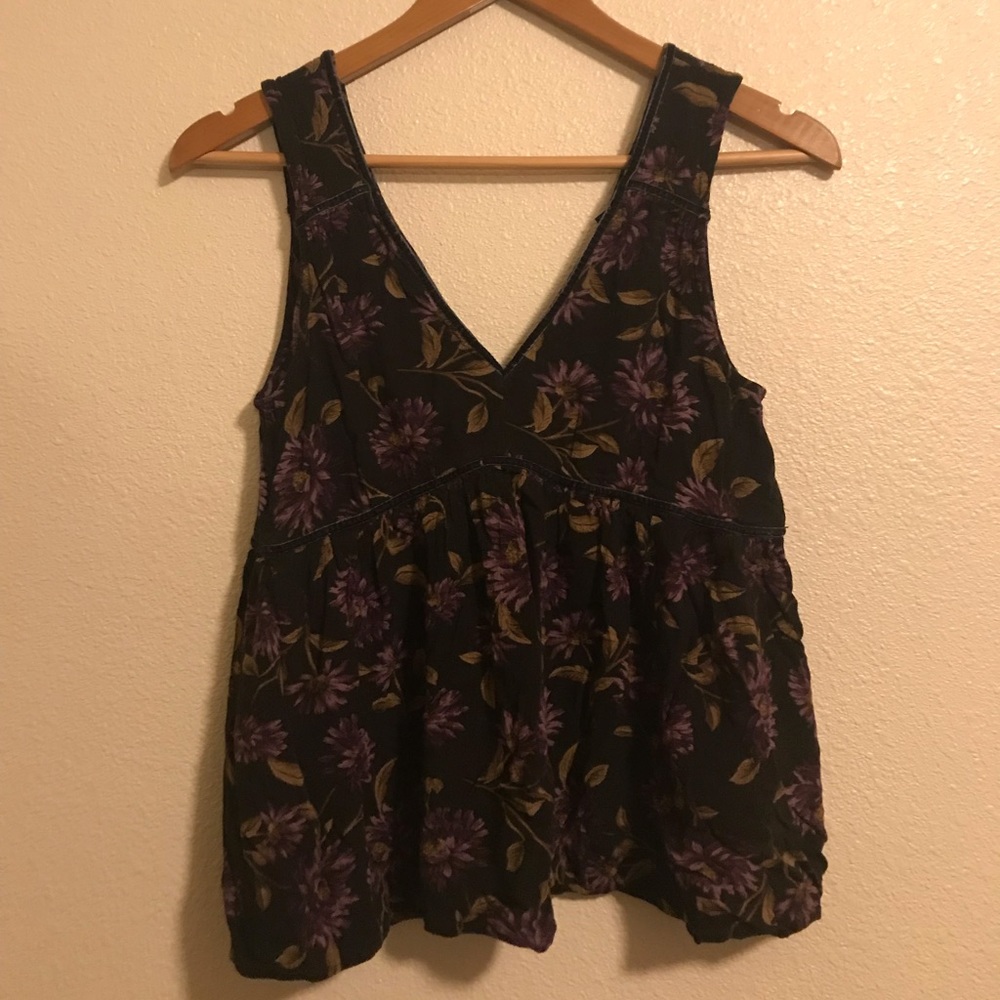 Floral v neck blouse